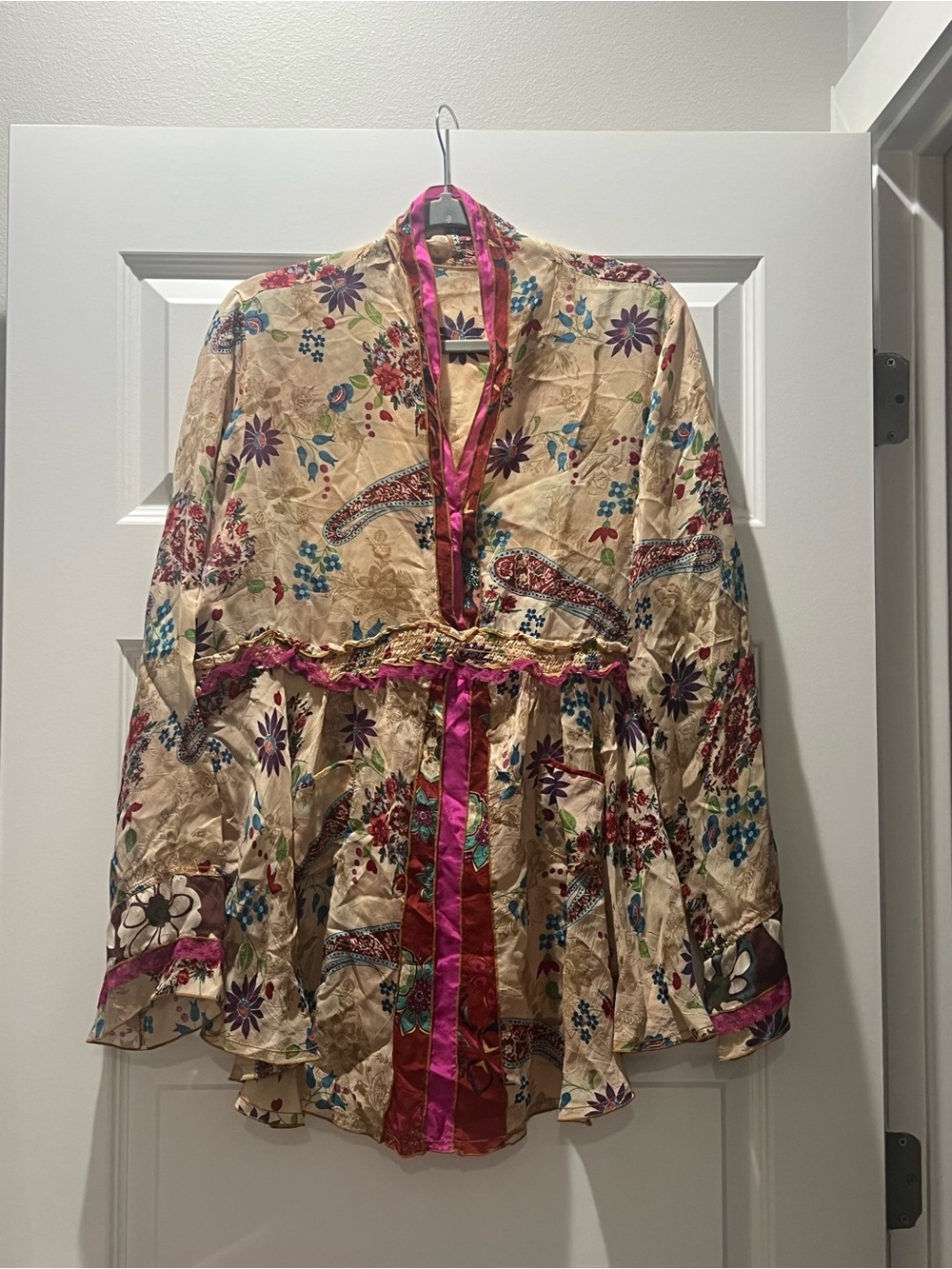 Women's Cream Floral Satin Kimono Robe with Pink Trim